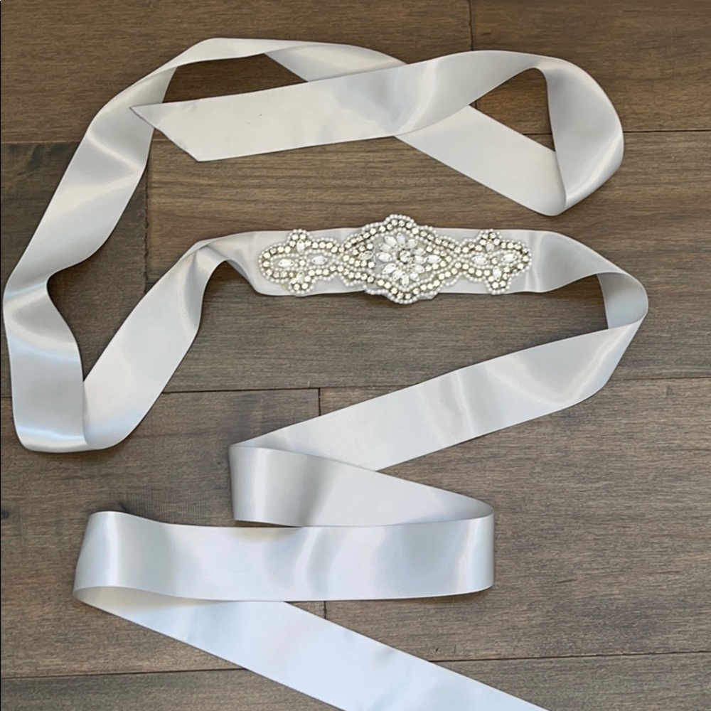 Satin Pearl & Crystal White Ribbon Belt